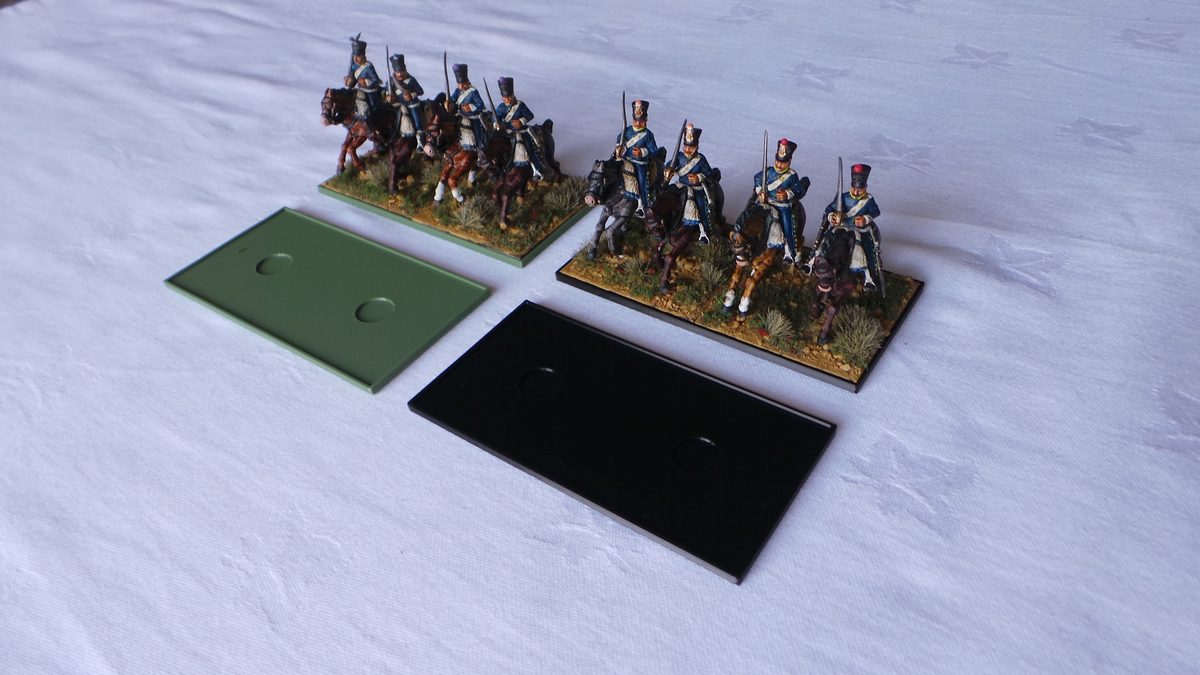 50×100 mm movement trays in Olive Green and Black (figures not included)